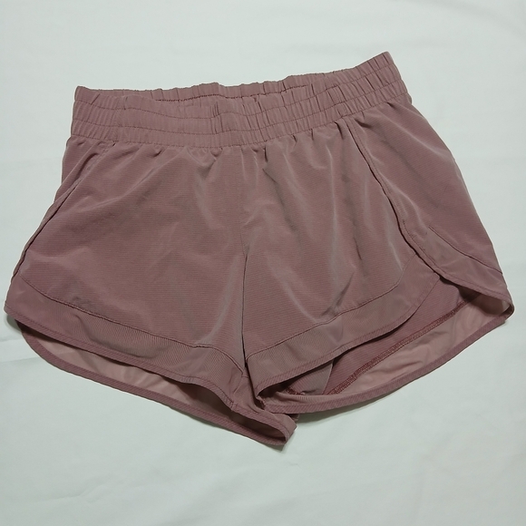 Athleta Women's Mauve Shorts - Picture 2 of 9
